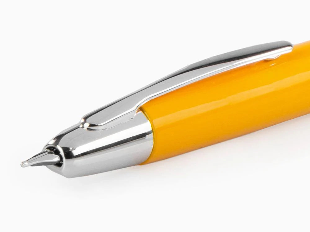 Pilot Capless 18K Yellow Chrome Trim Medium Fountain pen